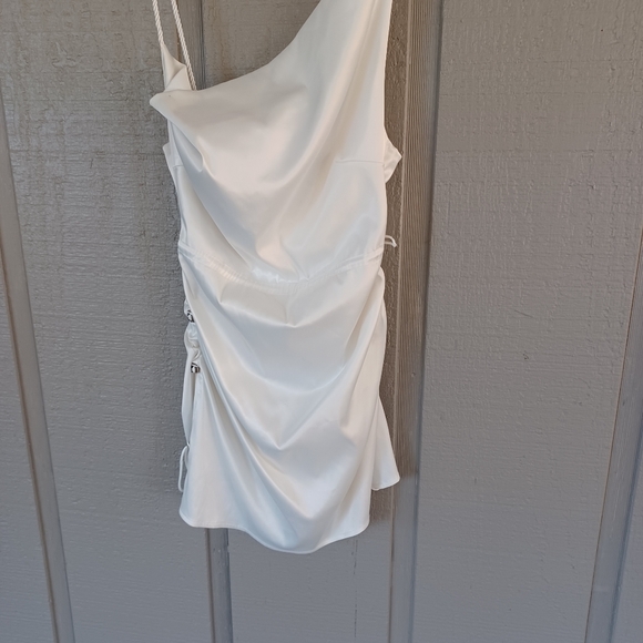 Maniere De Voir Satin Ruched Mini Dress Size 12 Women Sleeveless In White - Picture 4 of 16